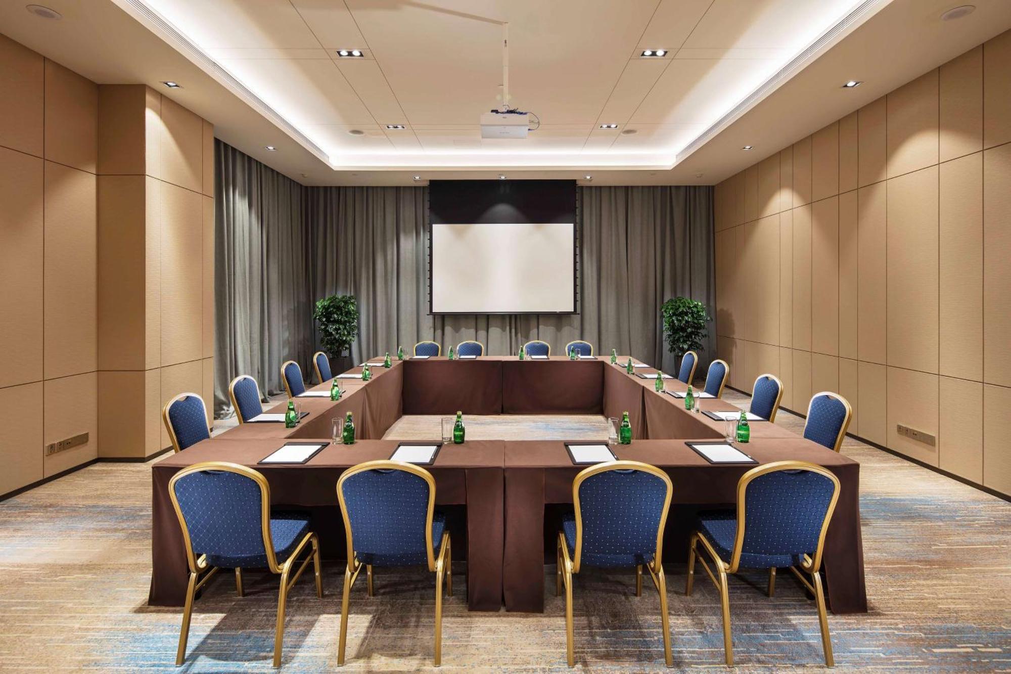 Hilton Garden Inn Shiyan Exterior foto