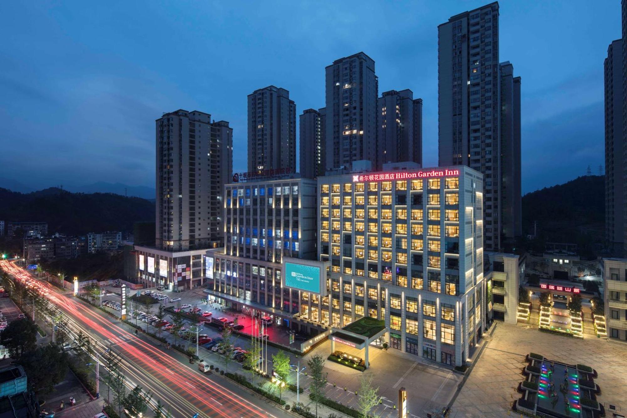 Hilton Garden Inn Shiyan Exterior foto